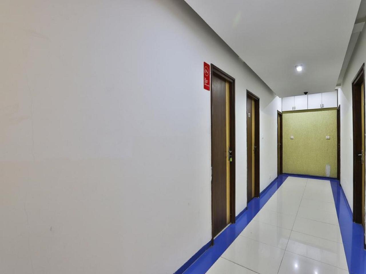 Hotel President Inn By Sky Stays Gandhinagar Extérieur photo