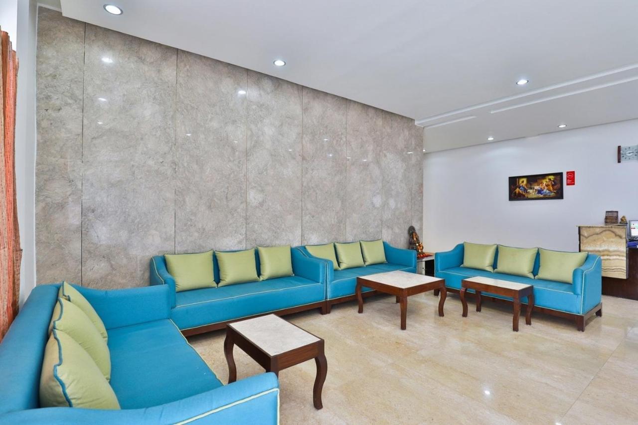 Hotel President Inn By Sky Stays Gandhinagar Extérieur photo